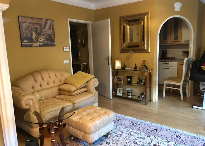 Leon Apartmán *